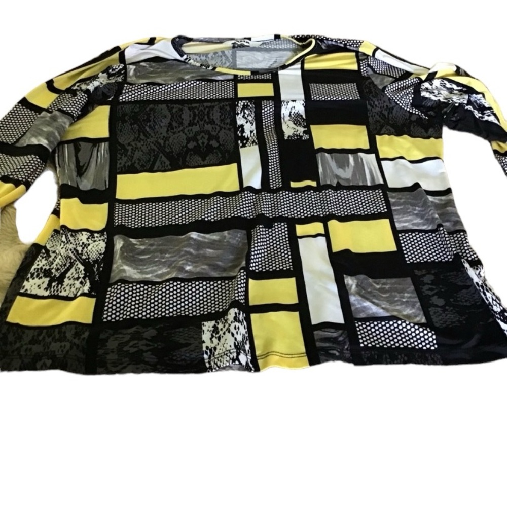 Alia Women's Long Sleeve Tee - Yellow and Black Geometric